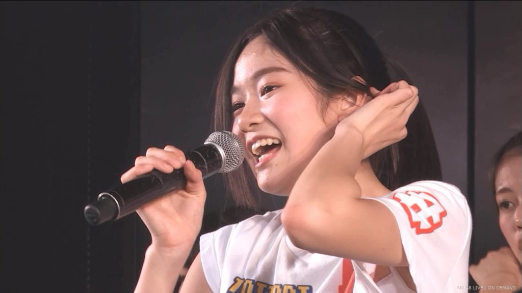 【※激写※】AKB48チーム8のセンター“中野郁海”が動画配信SHOWROOMで大事な部分を見せてしまってる件ｗｗｗｗｗｗ（動画・GIFあり）・4枚目