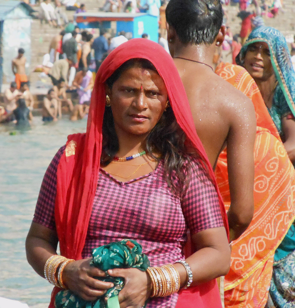 【※楽園】汚いと噂のインド・ガンジス川に行った結果。水浴びしてる女多すぎｗｗｗｗｗｗｗｗｗｗｗｗｗｗｗ(画像あり)・12枚目