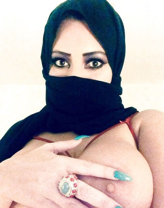 【※悲報】素顔を晒すイスラム女性、調子に乗って全裸アップし爆死ｗｗｗｗｗｗｗｗｗｗｗｗ(画像あり)・14枚目
