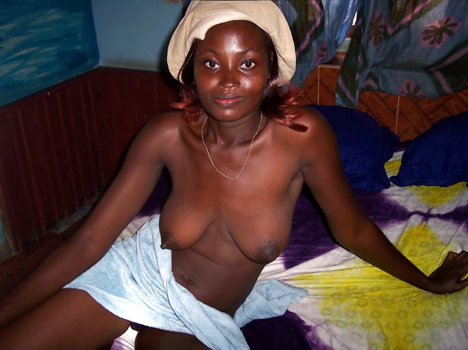 【怖e…】客が撮影したアフリカ売春婦のエロ画像。性病が怖すぎる・・・(画像あり)・22枚目