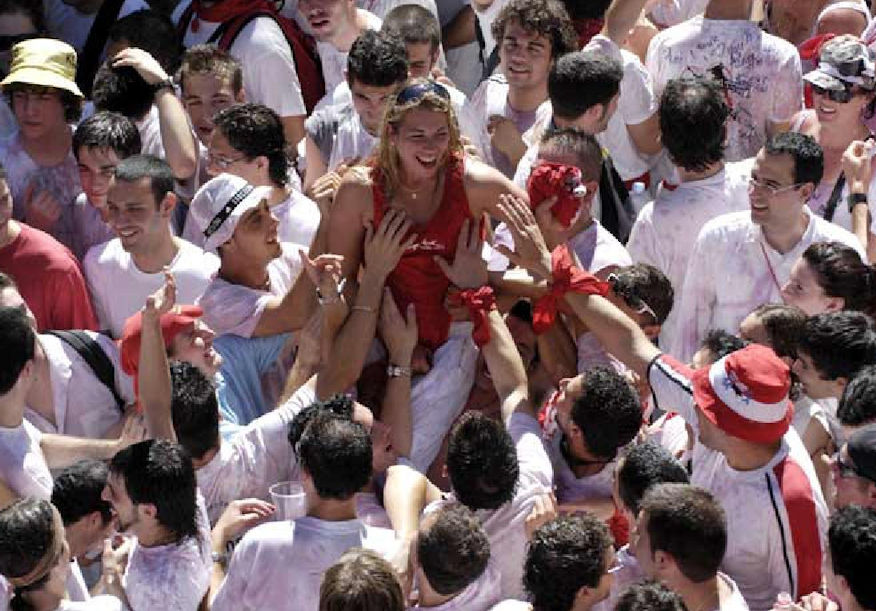 ガチで”おっぱい”揉み放題のスペインのサン・フェルミン祭とかいうイベントｗｗｗｗｗ(画像あり)・13枚目