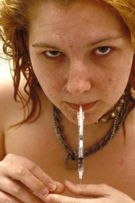 【薬物中毒者】全裸でキメてる女性たちが撮影された画像まとめ。（33枚）・18枚目
