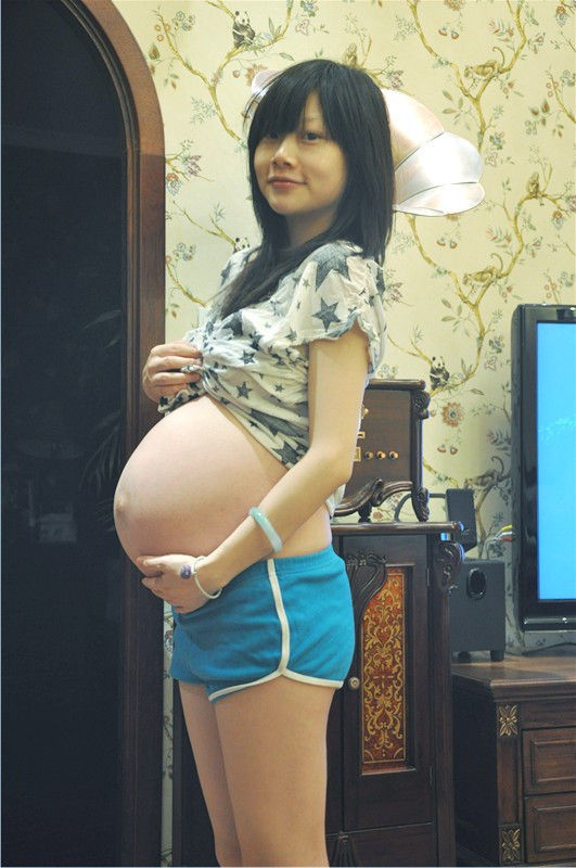 【出産エロ】妊婦まんさん、将来の子供に見られたくない行為をしちゃう・・・（GIFあり）・72枚目