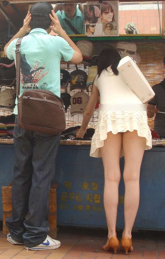 街撮り（韓国版）された美脚美女たちに興奮しかしない。。（エロ画像）・2枚目
