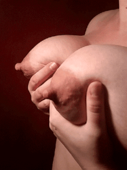 【母乳GIF】ローション代わりにチンコに母乳ぶっかけるという冒涜的なプレイｗｗｗｗｗｗｗ・10枚目